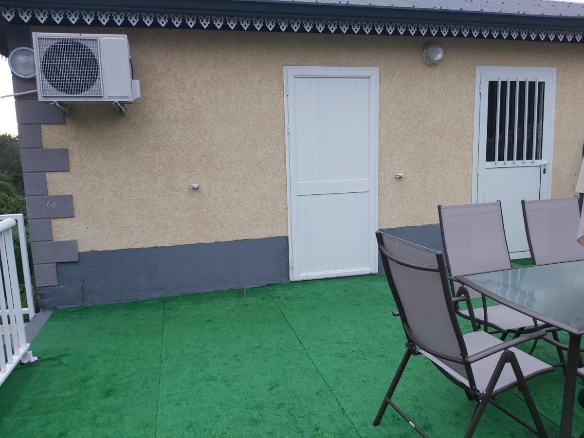 Chez Kafrine Et Minous Apartamento Ravine des Cabris Exterior foto
